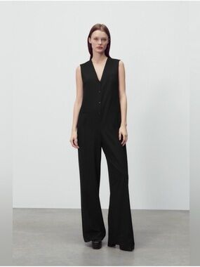 Zara-Sleeveless V-Neck Black wide leg Jumpsuit -M